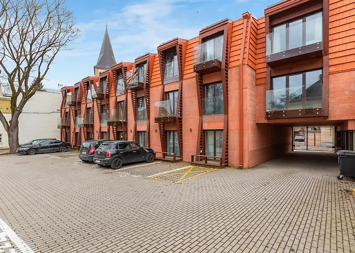 Modern City Center Apartment